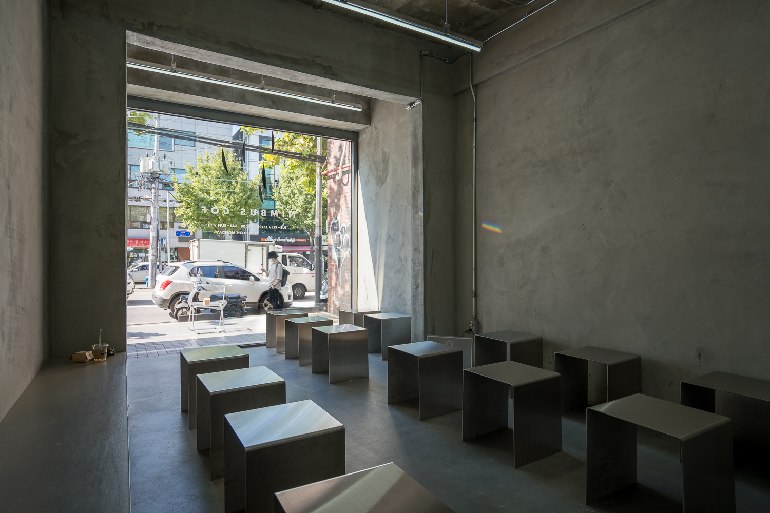 10 坪咖啡厅的现代简约设计-5