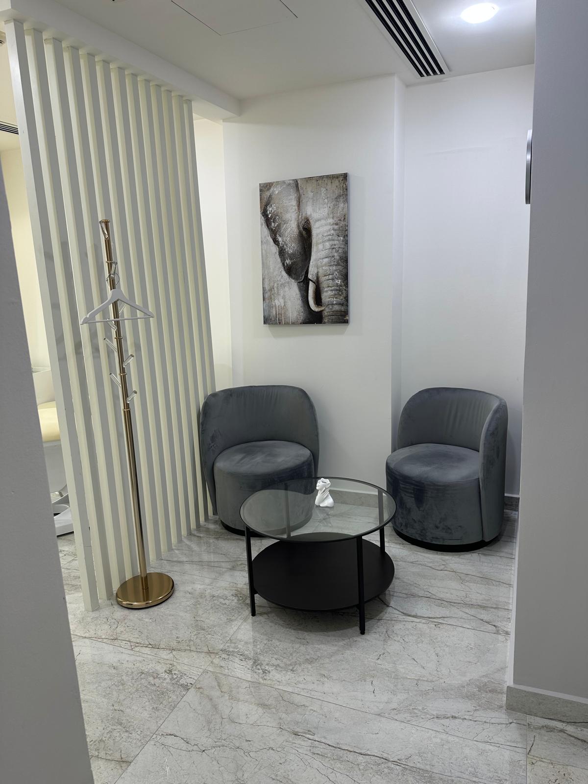 “Ego”激光治疗老年变化诊所室内设计丨卡塔尔多哈丨Maria Pekun-15