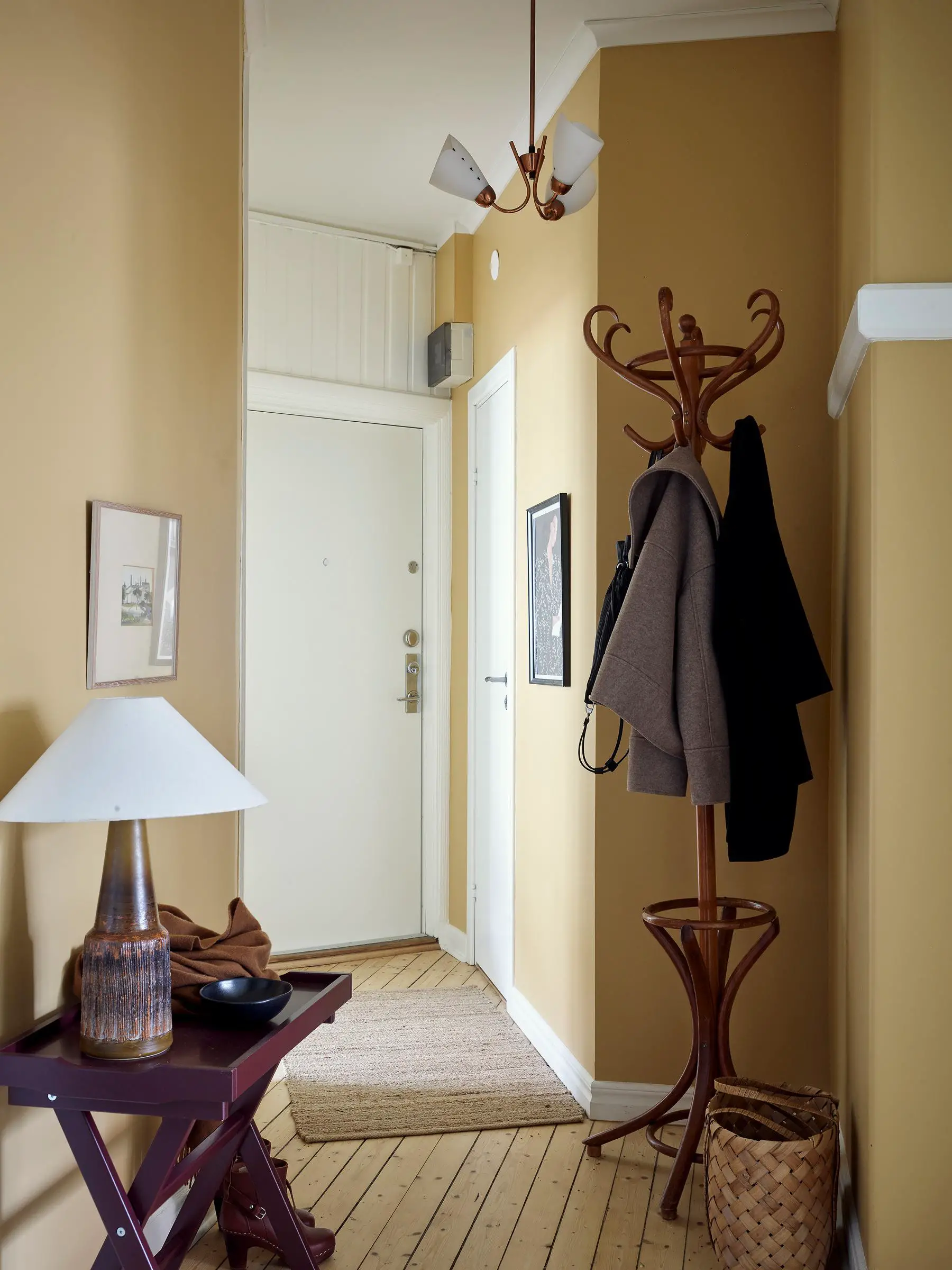 百年瑞典公寓的炫彩生活空间-21