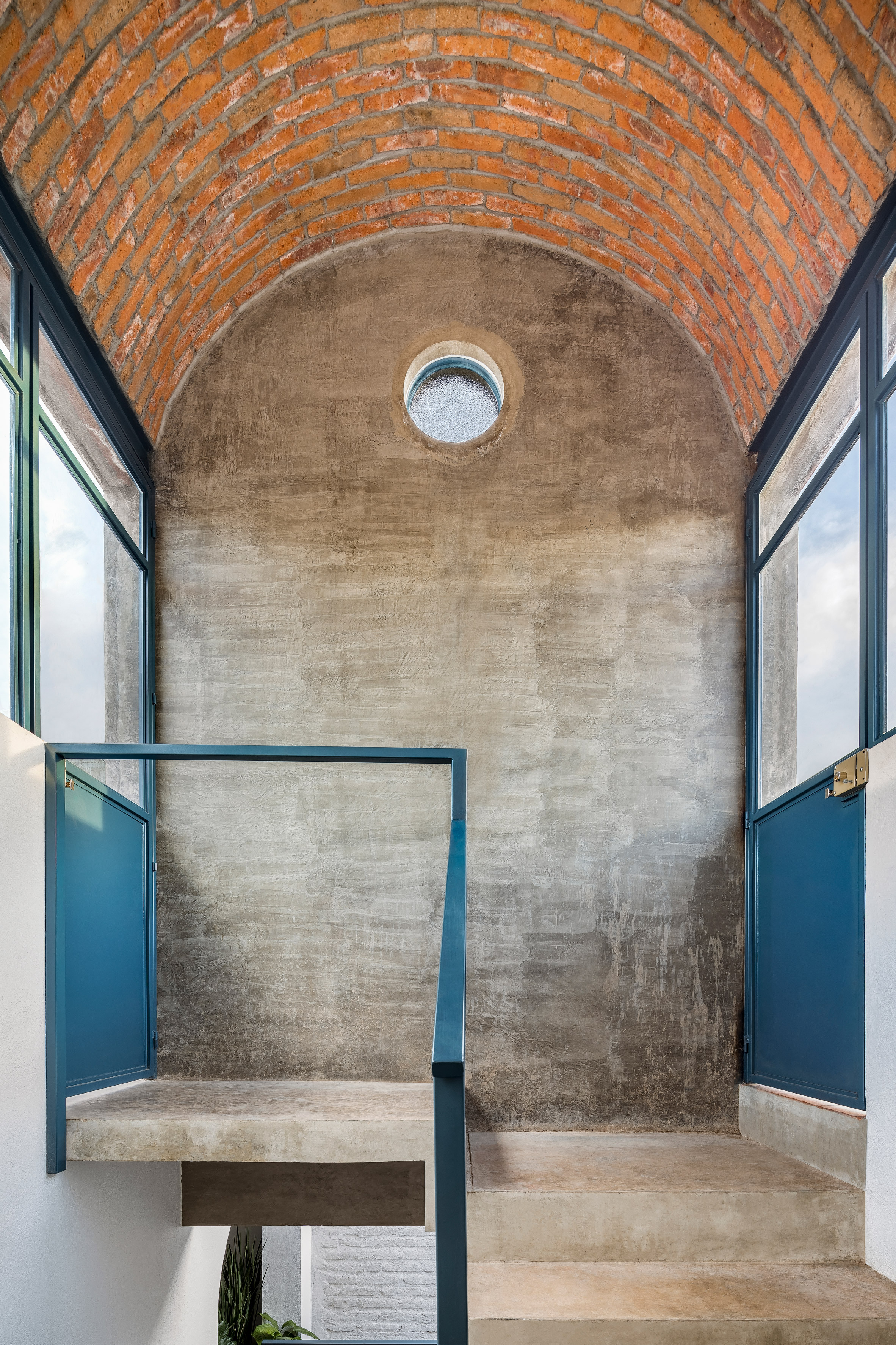 墨西哥 Guadalajara 公寓楼融入本土与地中海风格-10