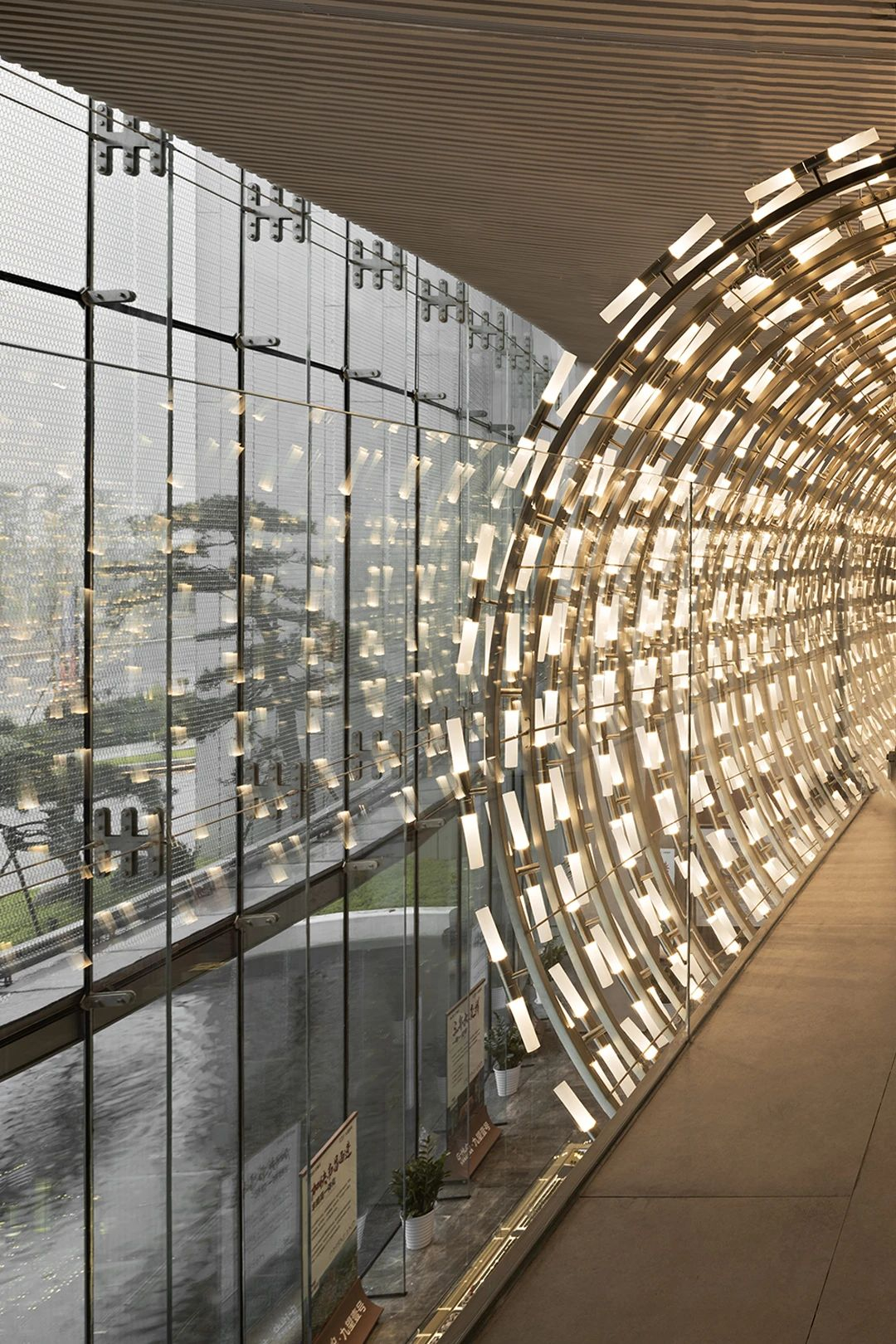 绿地全球商品贸易港售楼处丨中国南昌丨WJID维几设计-17