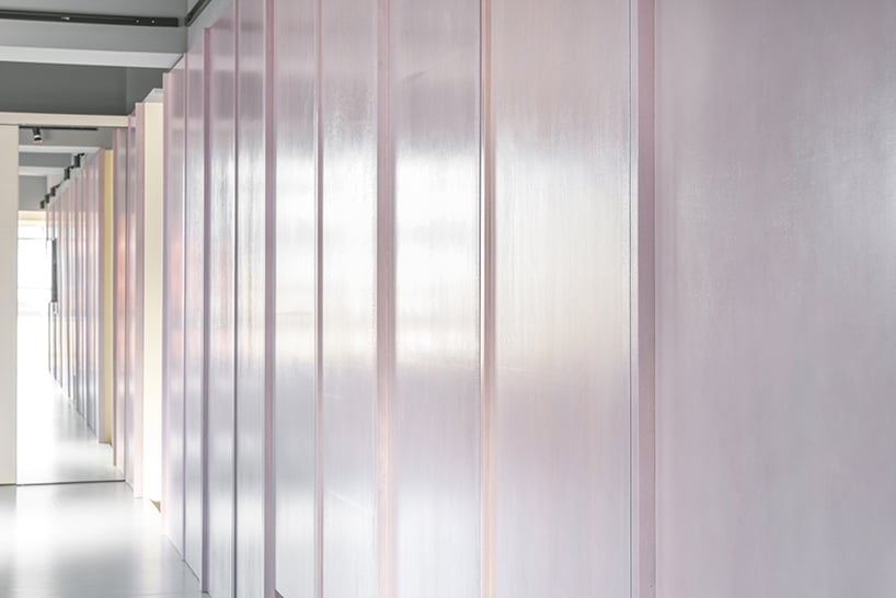 东京 404 最小公寓 | 利用电影布景技术打造光学扩展空间-14