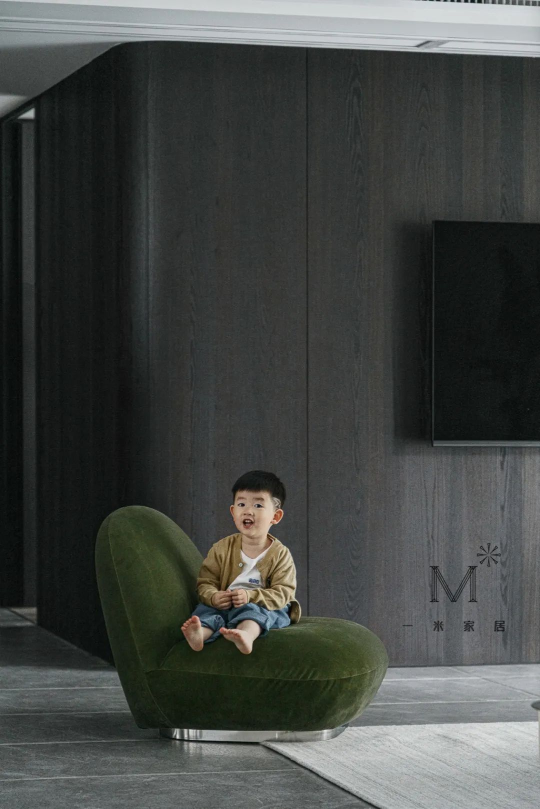 143㎡现代简约家居，演绎黑与白的时光对话-12