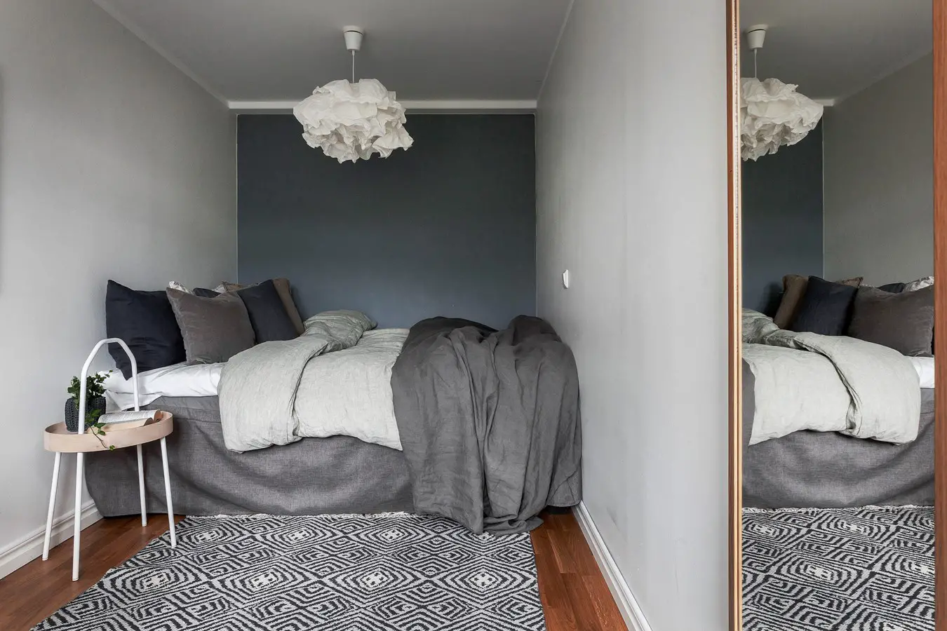 小户型巧用阁楼空间 打造明亮卧室-15