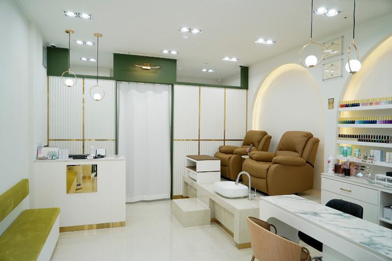 照明点缀的 9 坪美丽小店-2