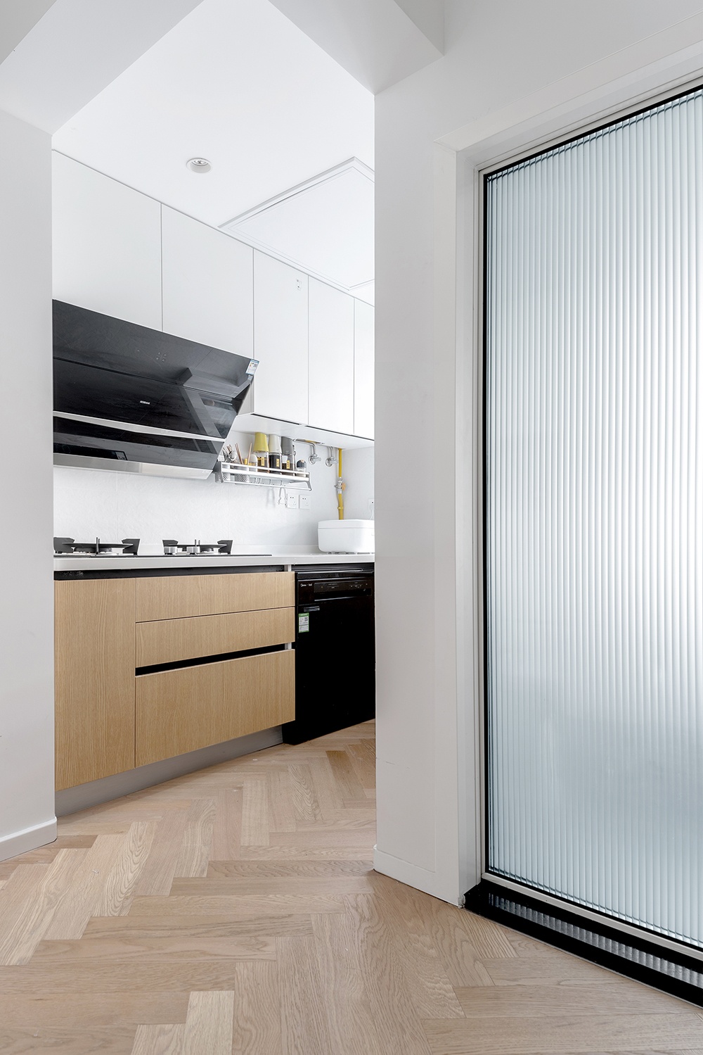 【久栖设计】利用曲线+原木，38㎡小户型爆改两居还能这么有乐趣。-16