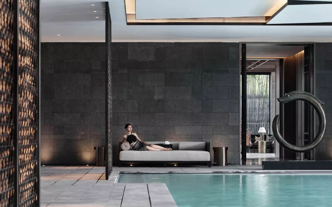 广州臻园营销中心 | “四水归堂”的中式美学空间-41