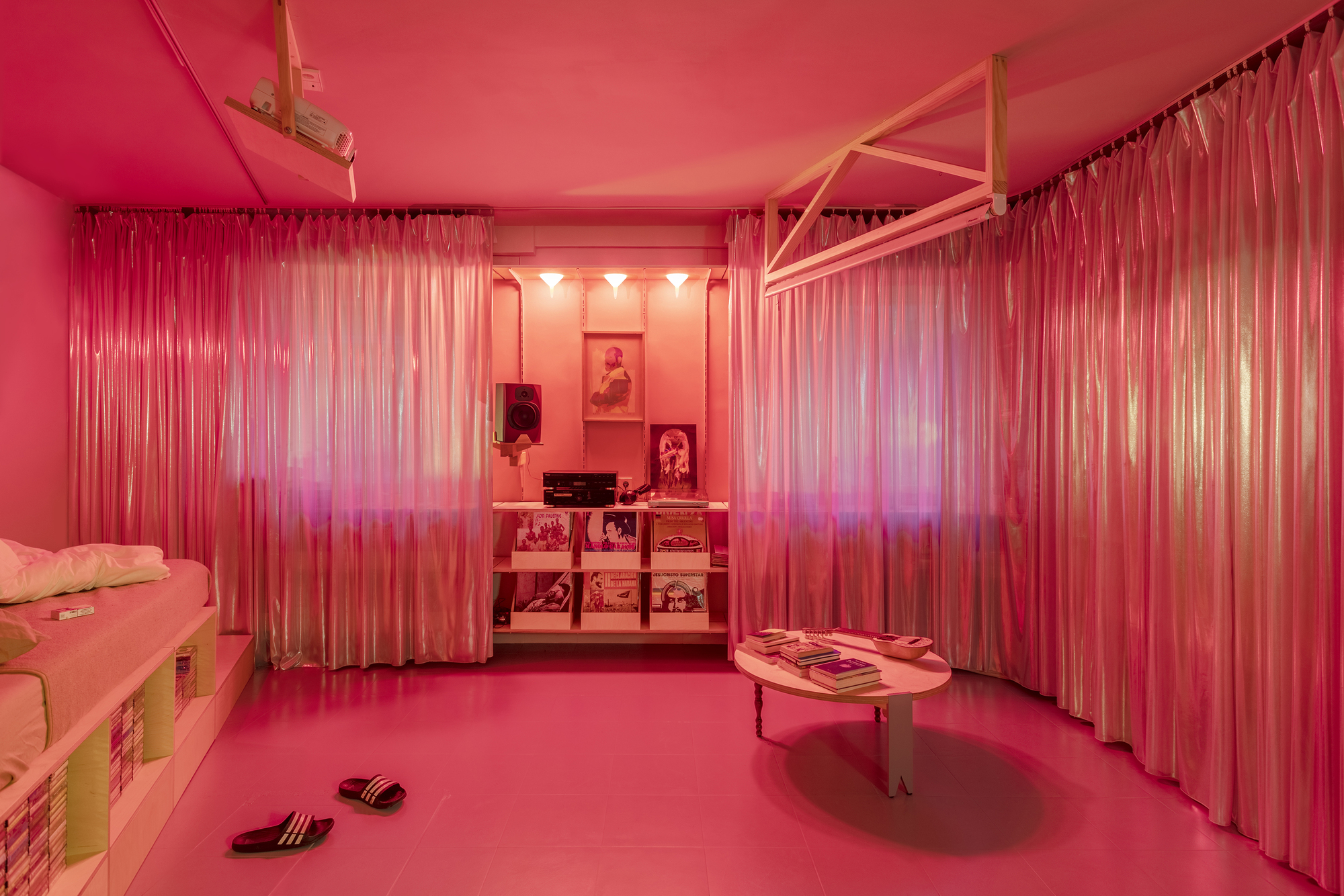 蜕皮公寓丨西班牙马德里丨Husos Architects-27