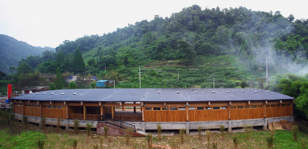 毕马威中国税务技术与创新中心社区中心

说明：KPMG是毕马威（全球专业服务公司）的英文缩写，CCTF一般指毕马威中国税务技术与创新中心（China Customs and Taxation Facilitation） 最终翻译结合Community Centre表述为毕马威中国税务技术与创新中心社区中心    丨中国四川丨The Oval Partnership,Integer China-21