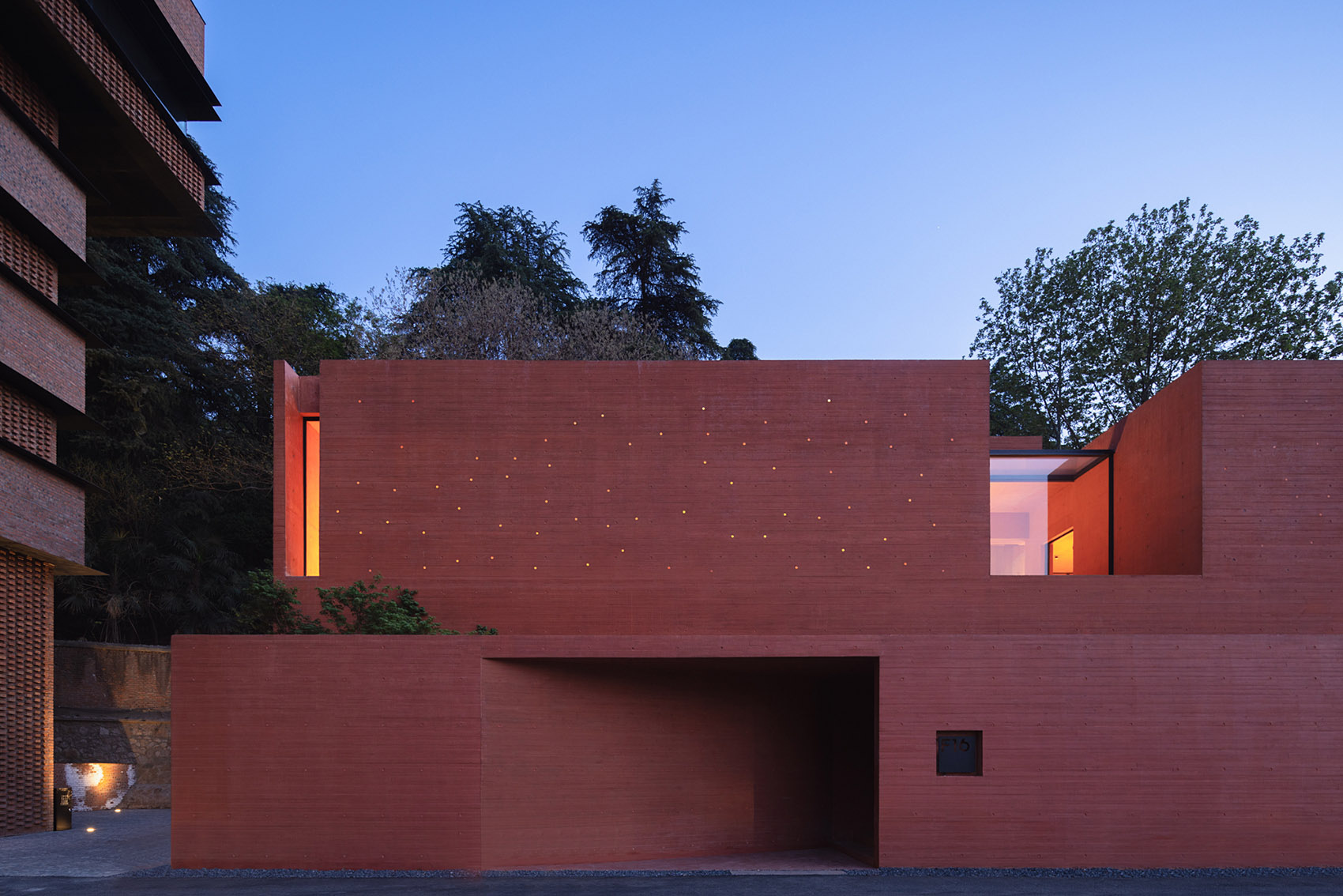 红盒子丨中国南京丨米思建筑-72