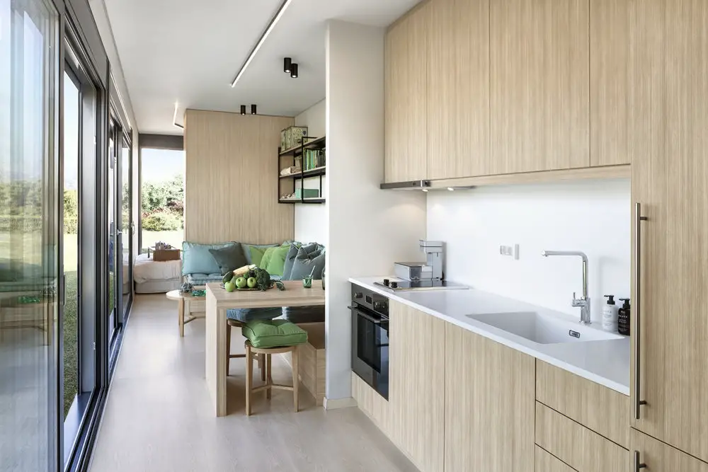 希腊 Cocoon Modules | 集装箱变身时尚小屋-4