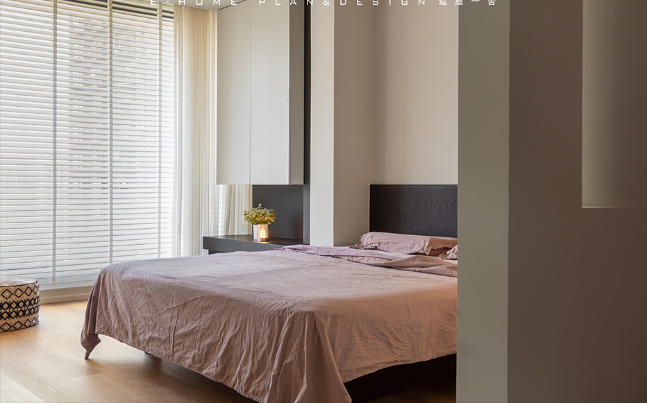 100㎡的独处自由，“我把三间卧室变成了客餐厅”-18