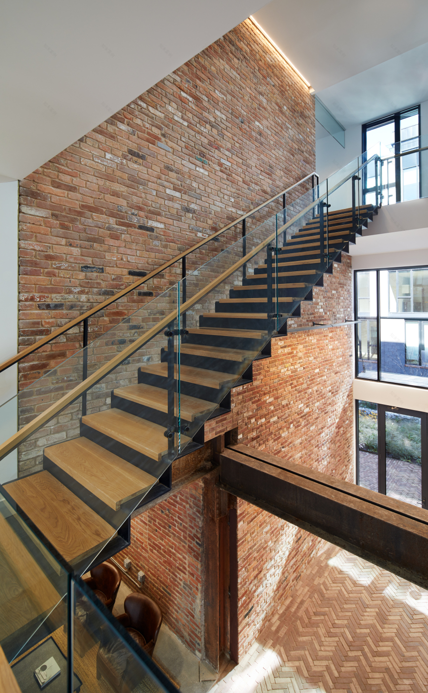 历史韵味与现代居住的完美融合-14