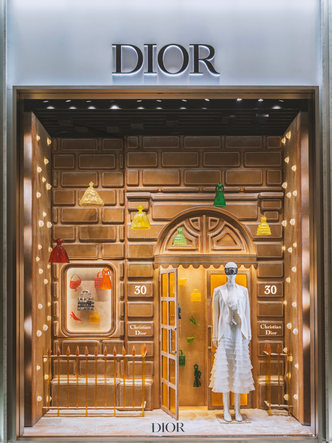 香奈儿“冬日星空”新年限定快闪丨中国北京丨法国艺术家Delphine Dénéréaz-54