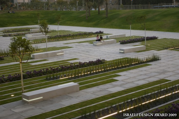 本古里安大学入口广场(注:BGU一般指本古里安大学,Ben-Gurion University) 丨以色列贝尔谢巴丨Chyutin Architects-0