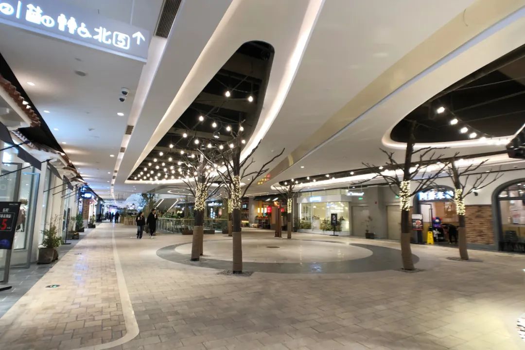 地下商业空间的新“高度”-18