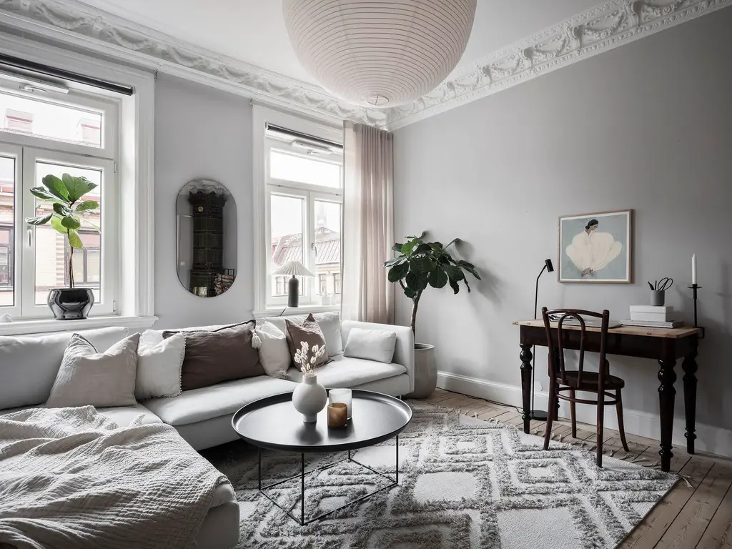 瑞典百年建筑中的温馨家庭公寓设计-1