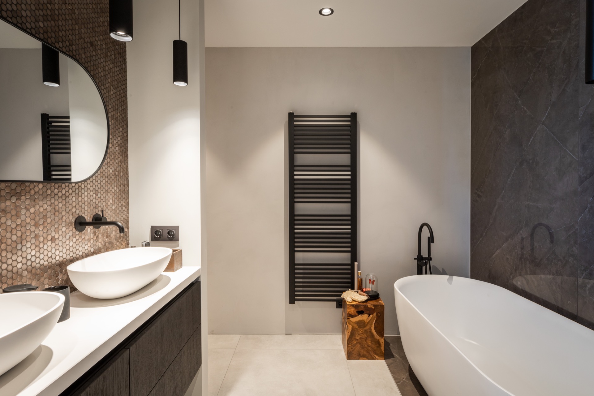 Interior with cozy feel-13