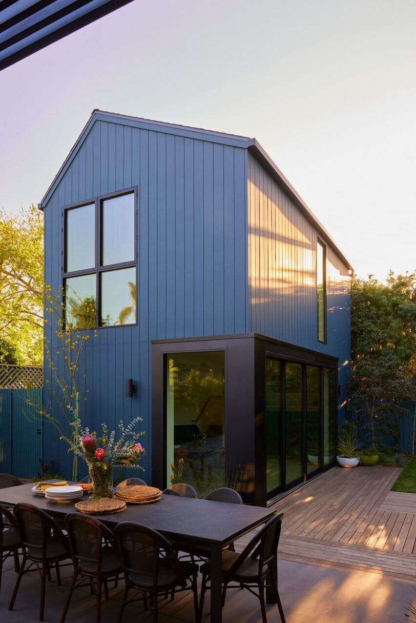 洛杉矶后院蓝色 ADU丨美国洛杉矶丨Assembledge+-5