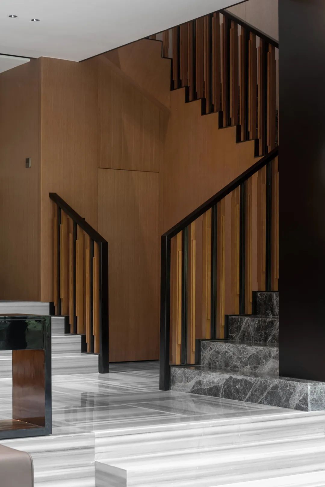 成都牧马山蔚蓝卡地亚别墅丨中国成都丨上海胤尊原创空间设计-4