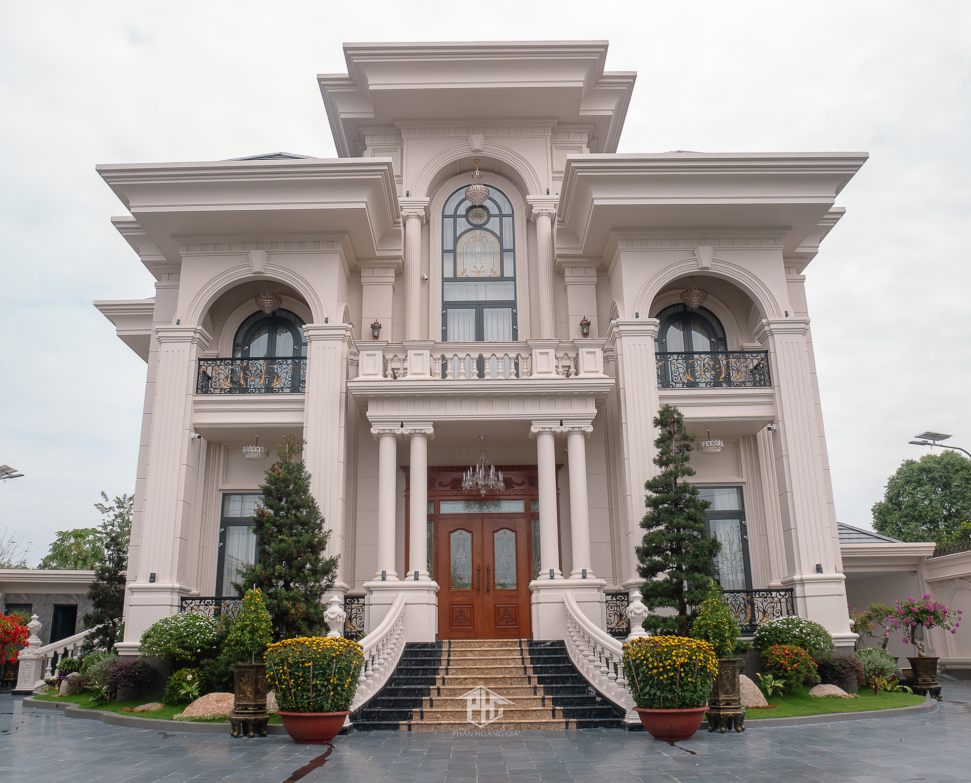 Nội thất biệt thự Tân Cổ Điển - Phan Hoàng Gia-2