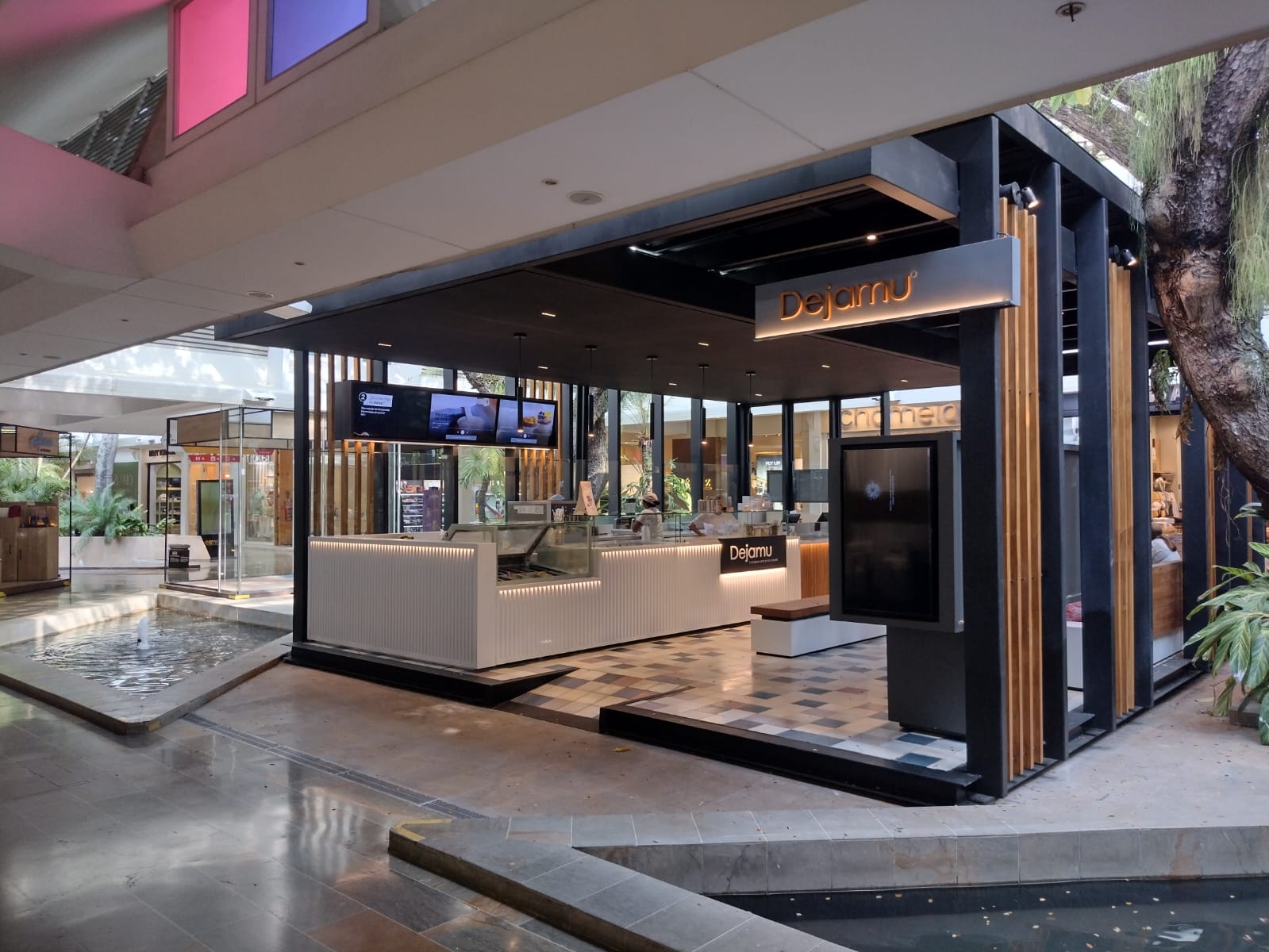 Plazoleta C.C Unicentro Cali - Dejamu-14