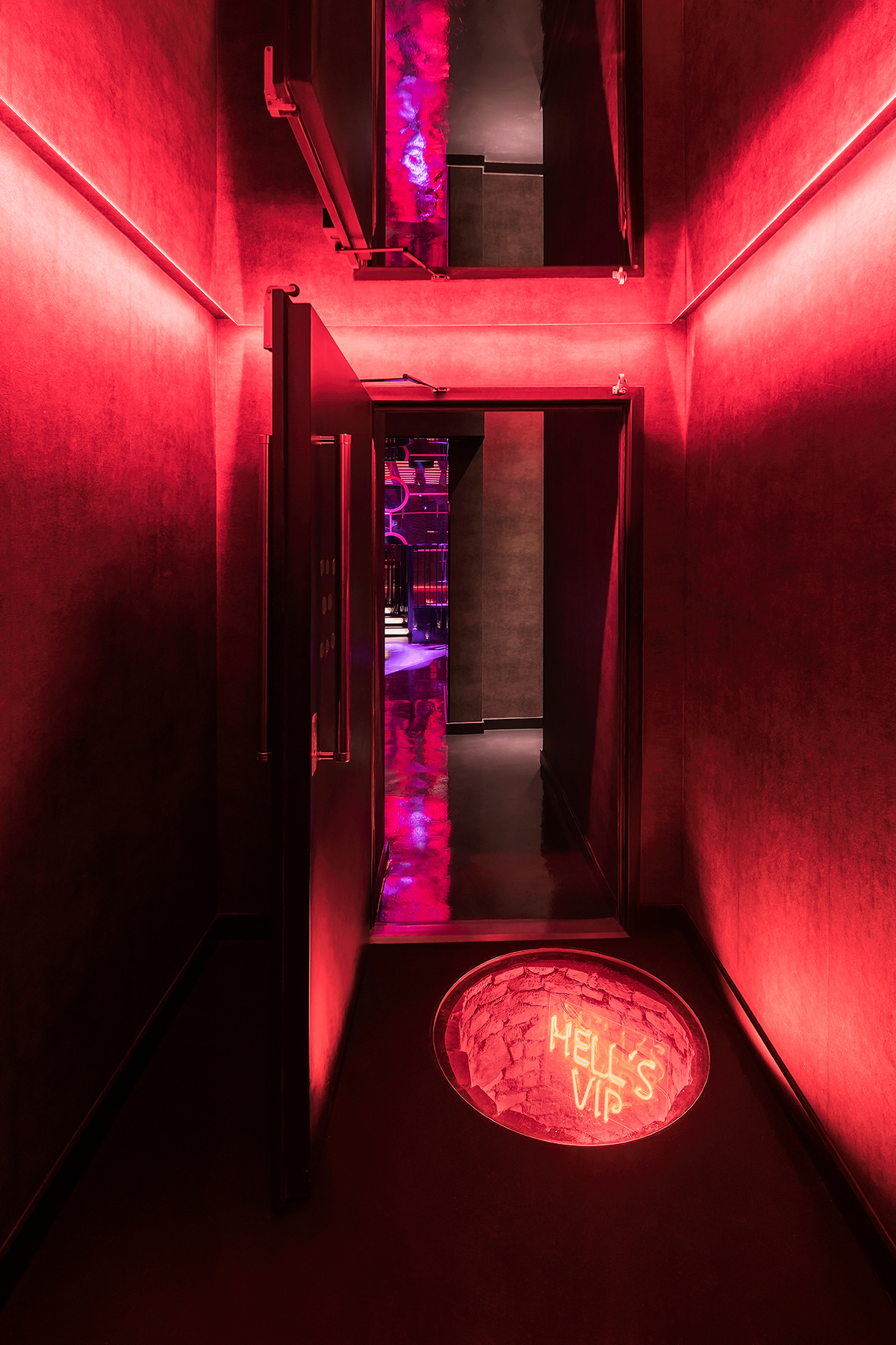 马德里“藏宝阁”夜店-6