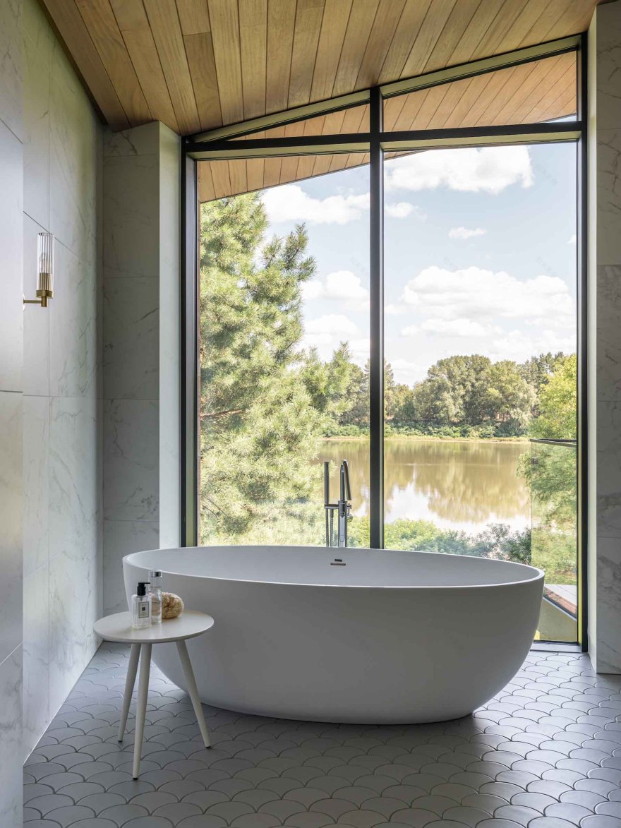 避风港 | Studio Martin’s | 2023 | 乌克兰-10