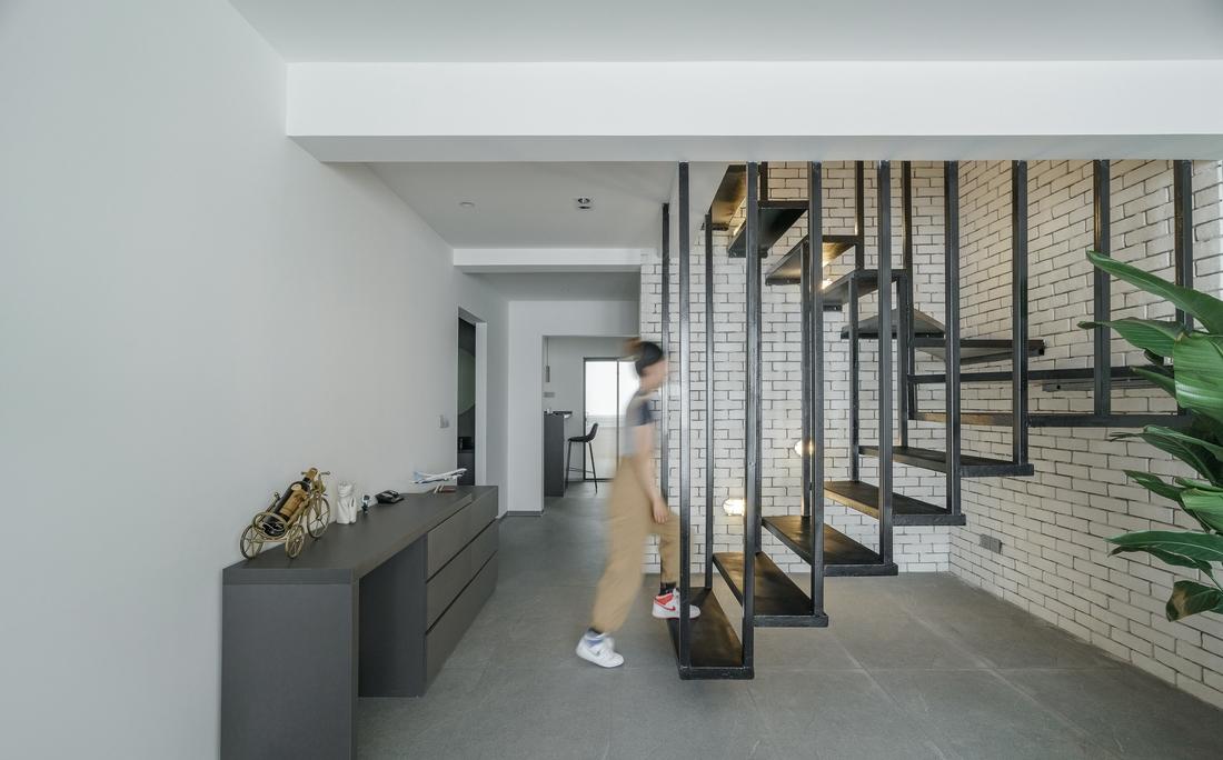 现代工业风全屋收纳设计-21