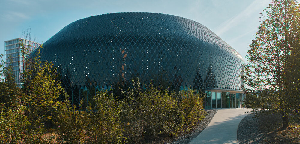 诺华展馆零能耗媒体立面丨瑞士丨iart,AMDL CIRCLE,Michele De Lucchi-1