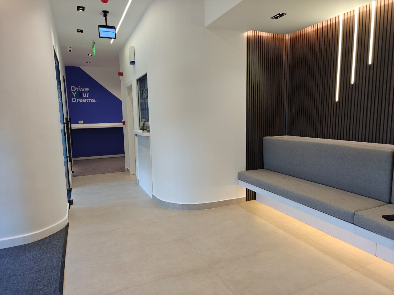 DRIVE – Ghabbour Auto行政大楼室内设计-17