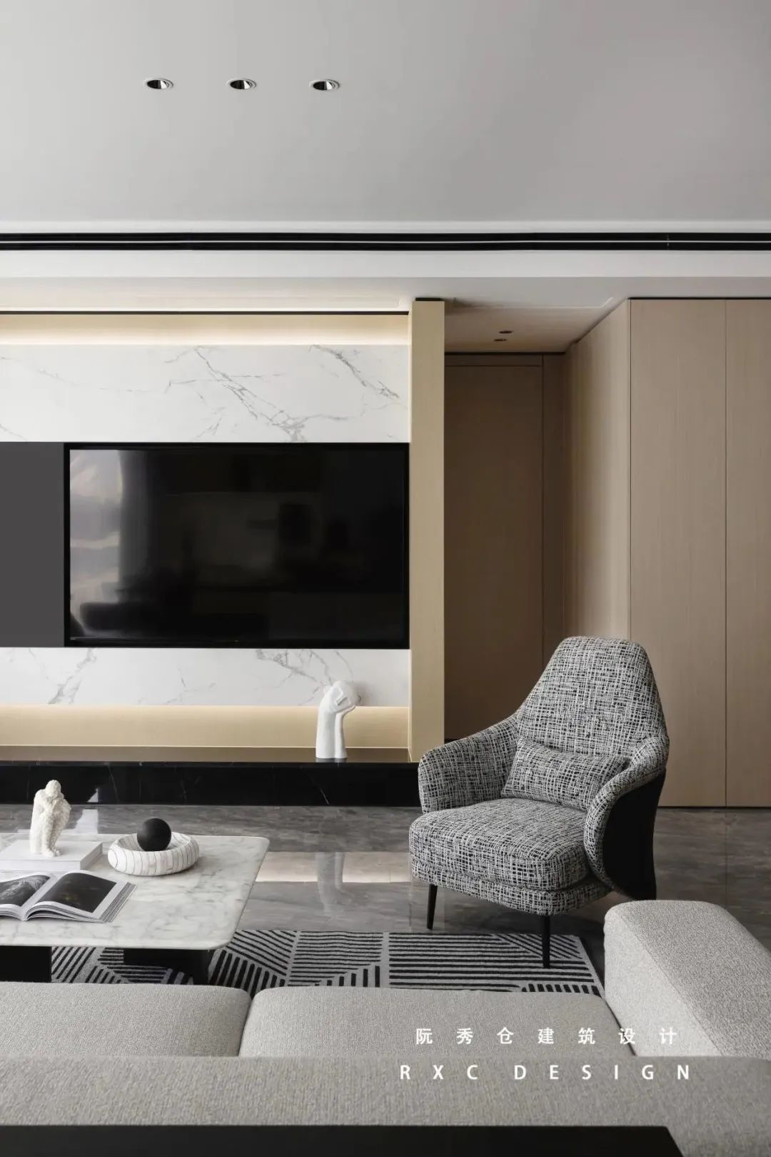 公园里 150㎡原木与灰黑的现代空间丨中国合肥丨阮秀仓建筑设计-7