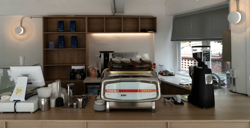 17 平米温馨小咖啡馆，打造 INS 风格感性空间-6