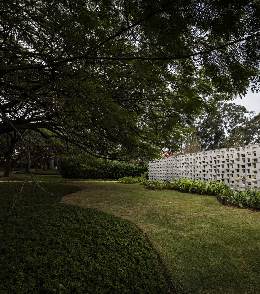 巴西 Pasqua House | 私密与公共空间的完美交融-38