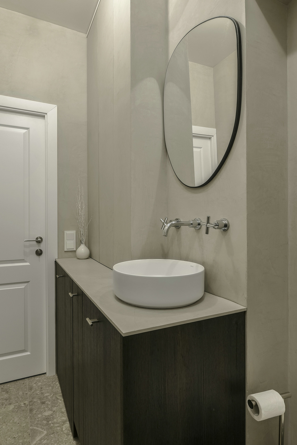 白色低调优雅公寓设计-13