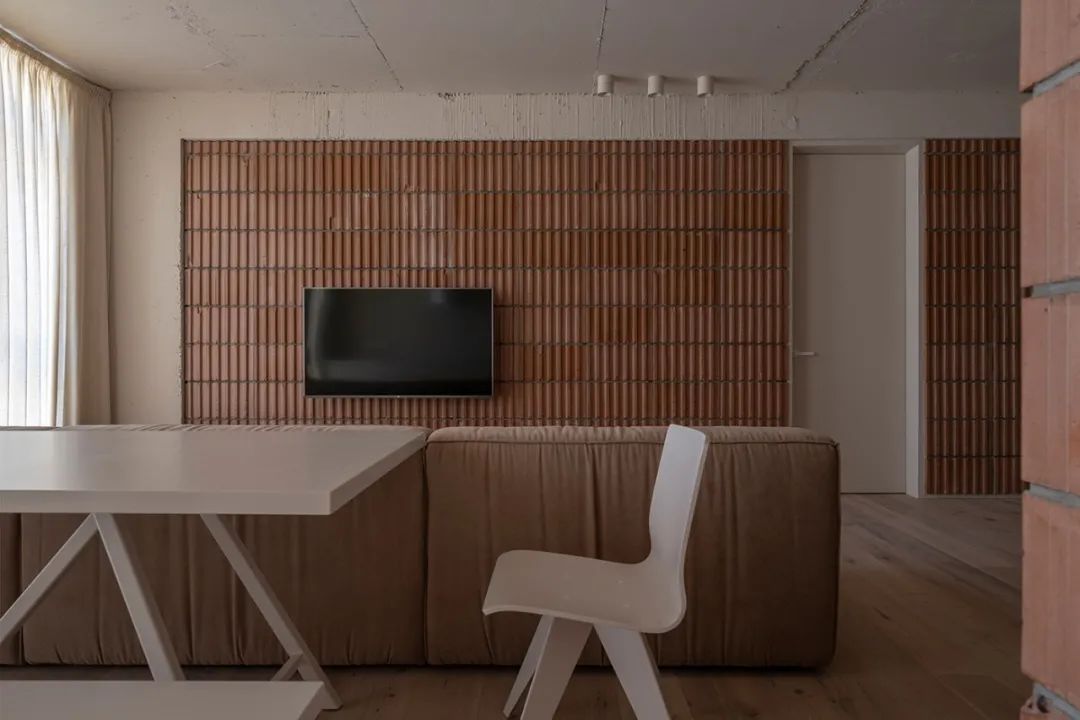 裸墙温润，陶砖创意——313 Block`s 公寓设计-28