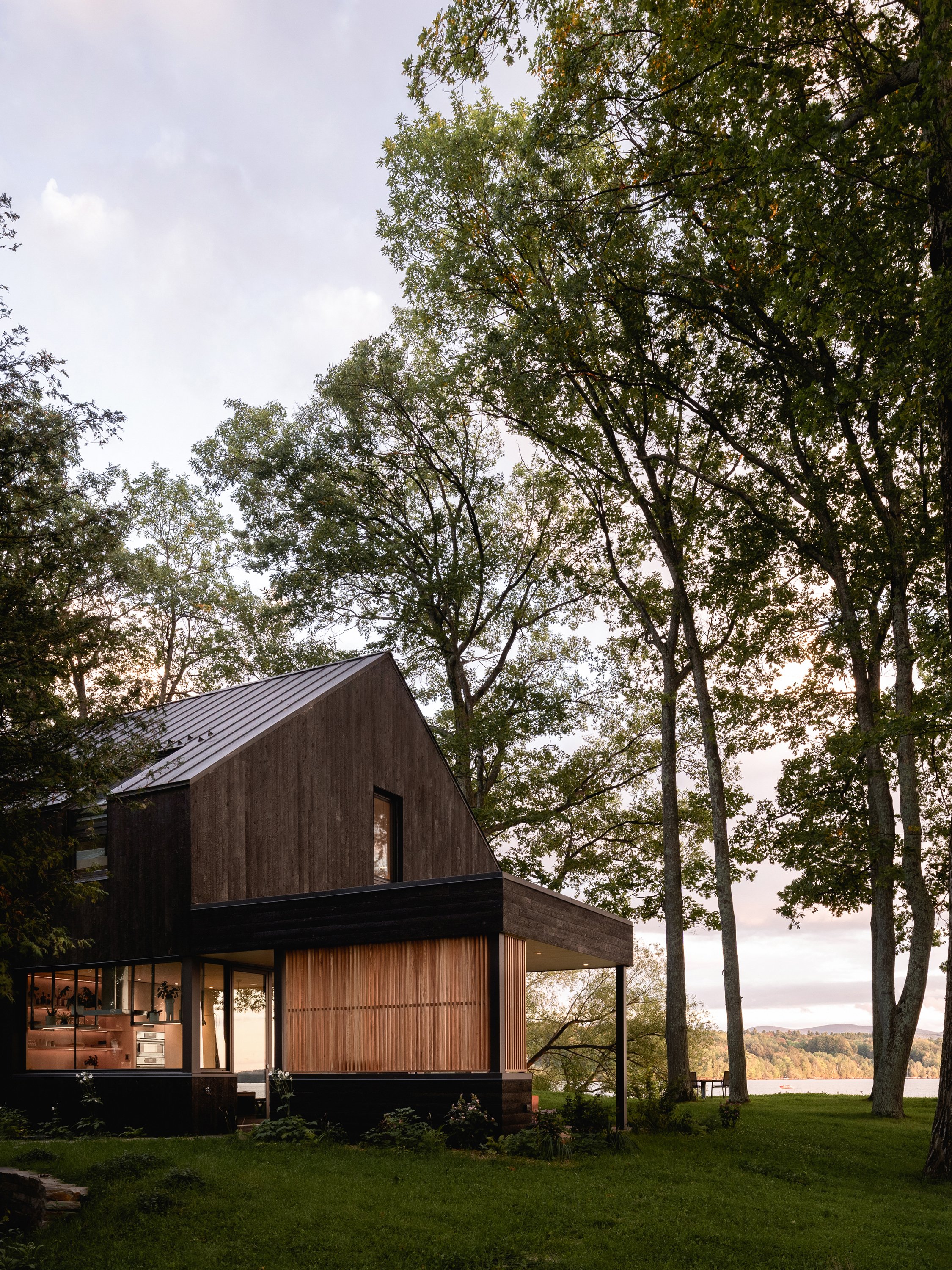 魁北克湖畔绿色别墅丨加拿大魁北克-25