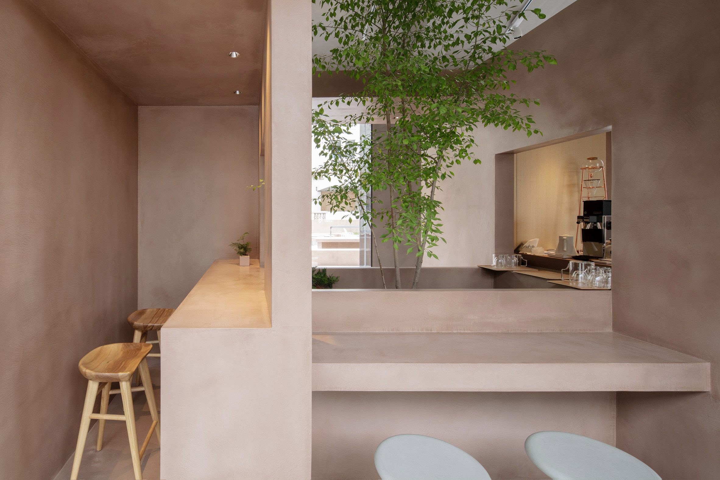 1402 咖啡店 | 红砖建筑中的现代矩形空间-15