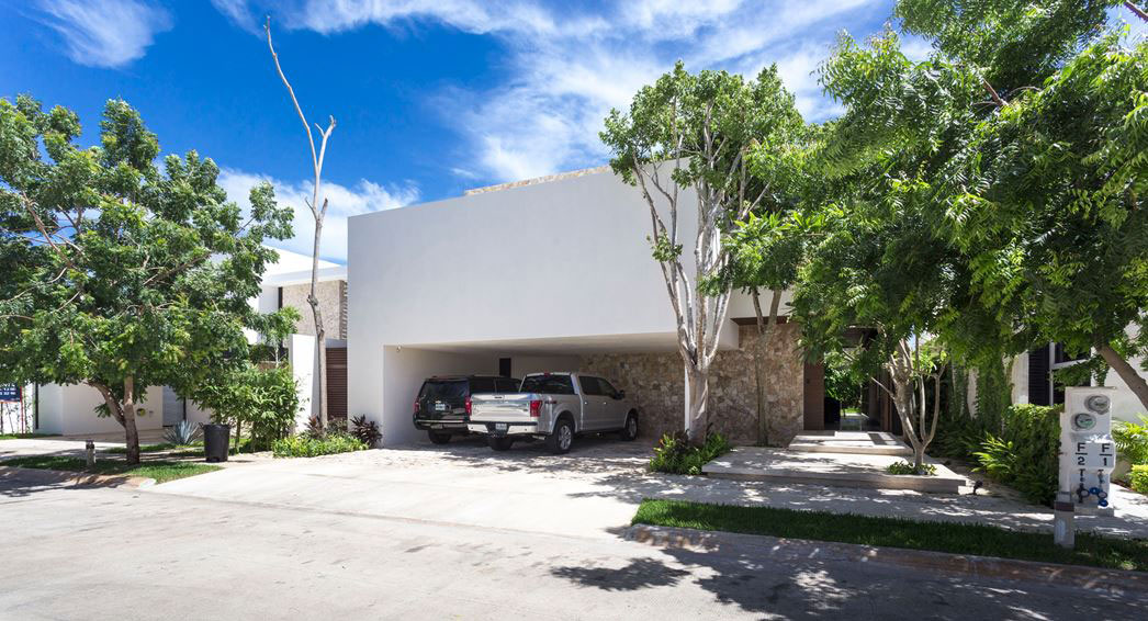 Wonderful House with Open Spaces Designed by the Architectural Firm R79 in Mexico-3
