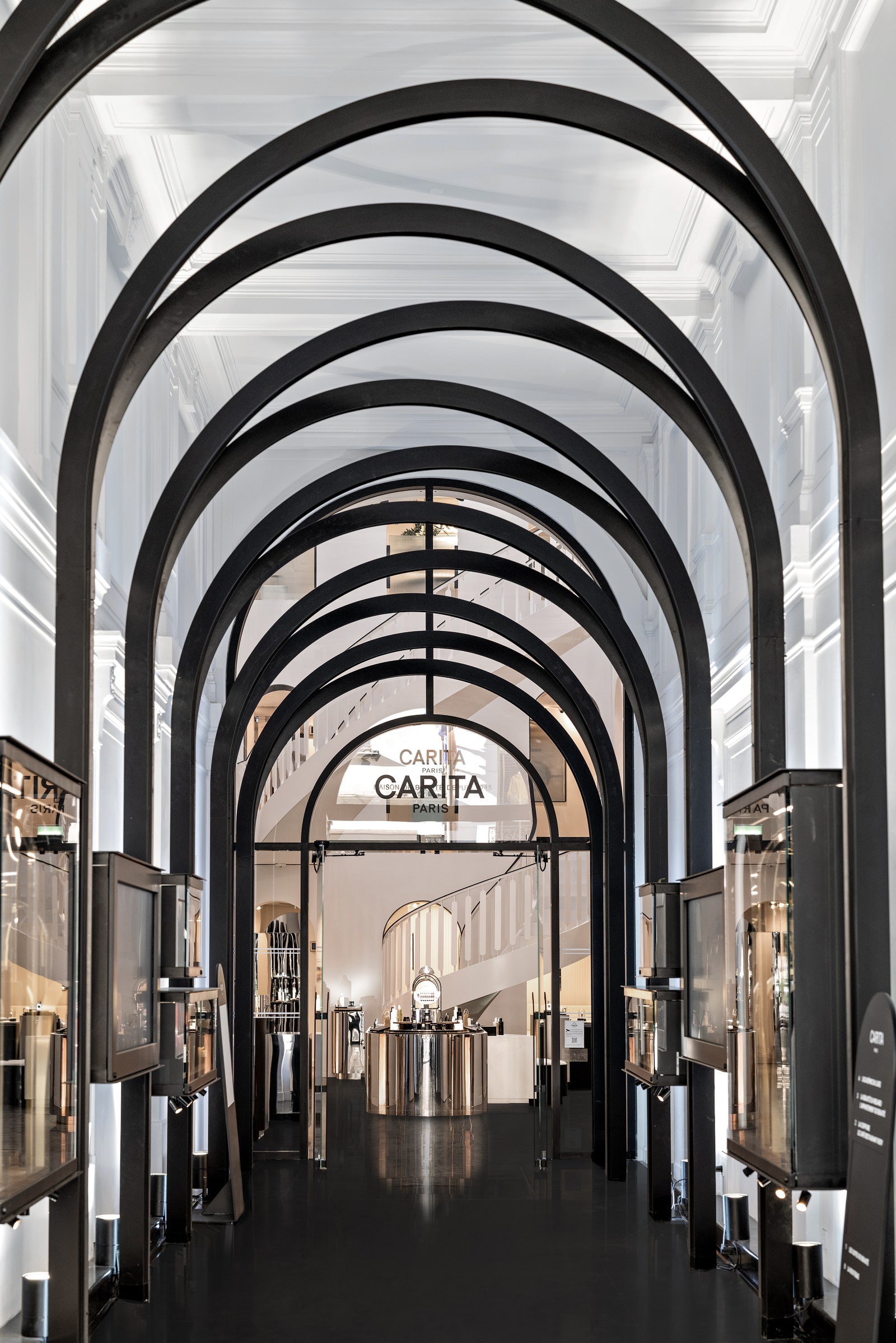 Carita dévoile la rénovation de sa Maison de Beauté parisienne par REV Studio | AD Magazine-2