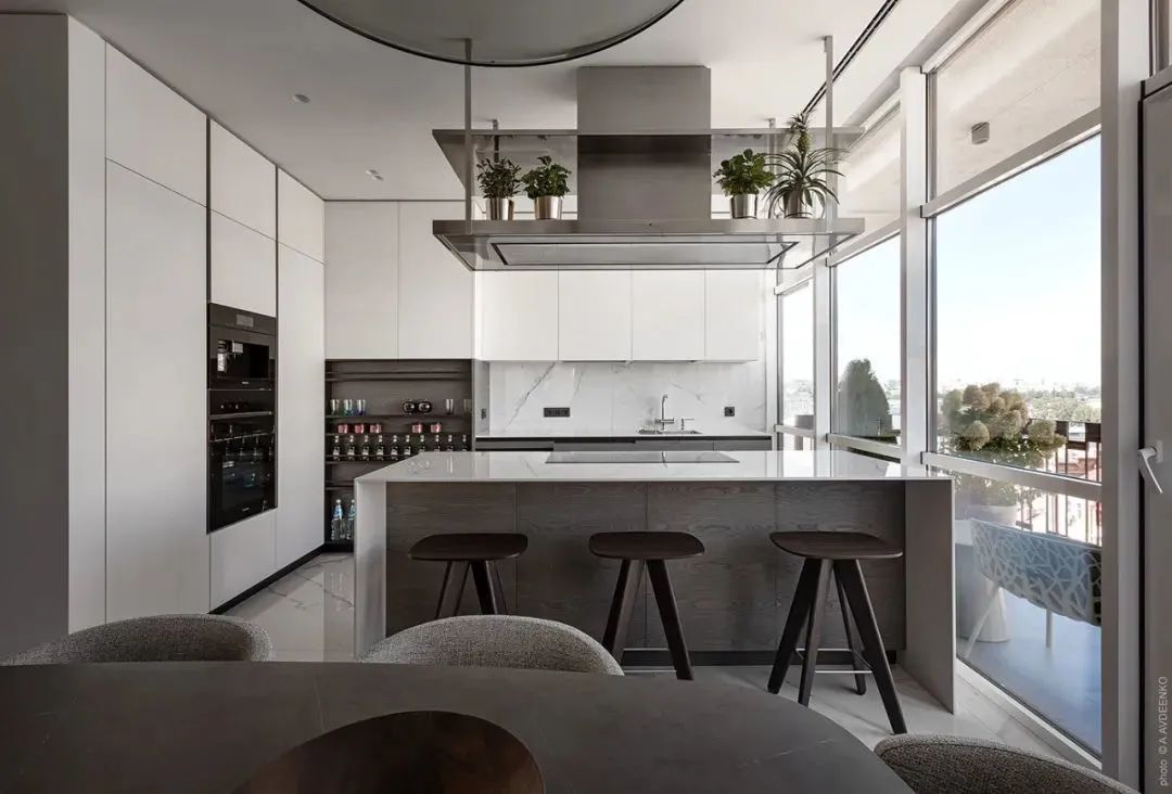 乌克兰基辅设计风尚 | 简约温暖,精英感十足-64