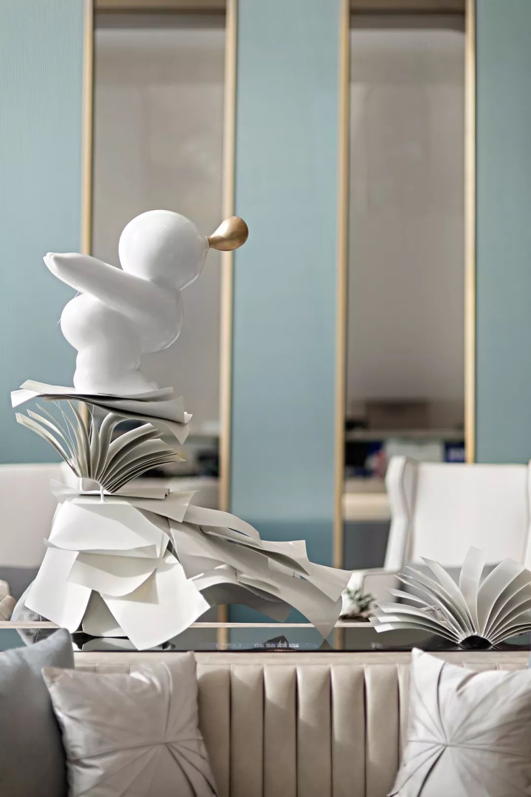 成都中海•万锦熙岸售楼部 | 云淡风轻的优雅空间-0