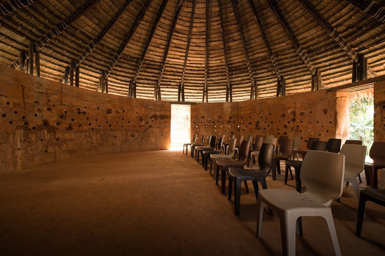 边境森林火控站的生态多功能教室-2