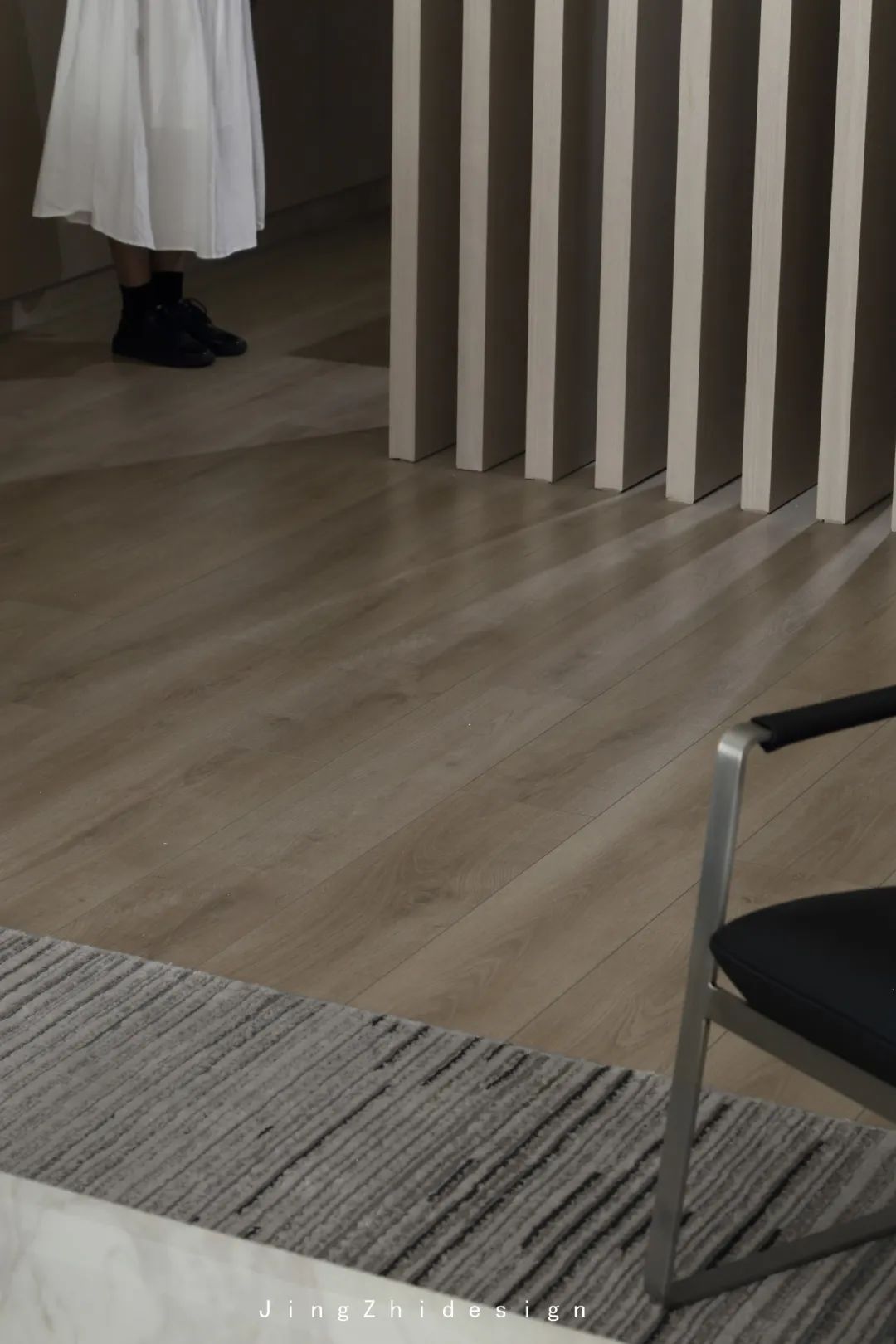 极简黑白灰,打造城市中的宁静栖息地-23