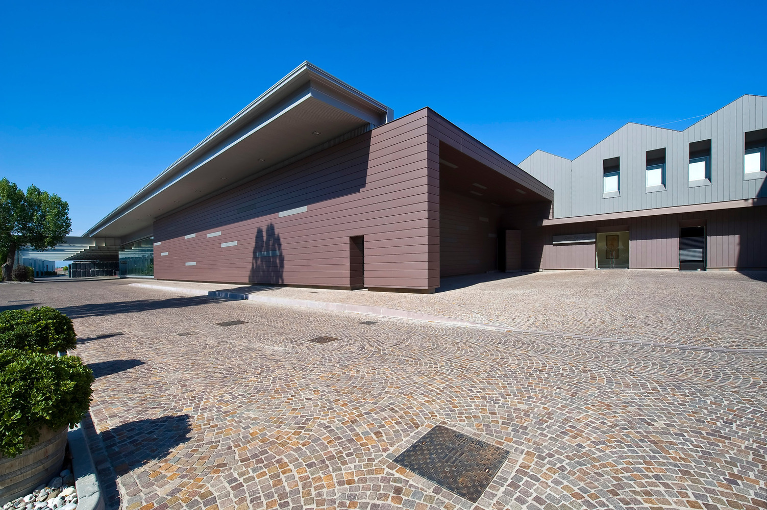 意式酒庄的现代"脱壳"重生-31