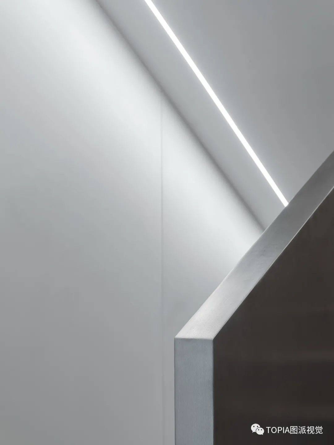 LOVIVO gallery 未来概念空间丨中国沈阳丨白菜设计-19