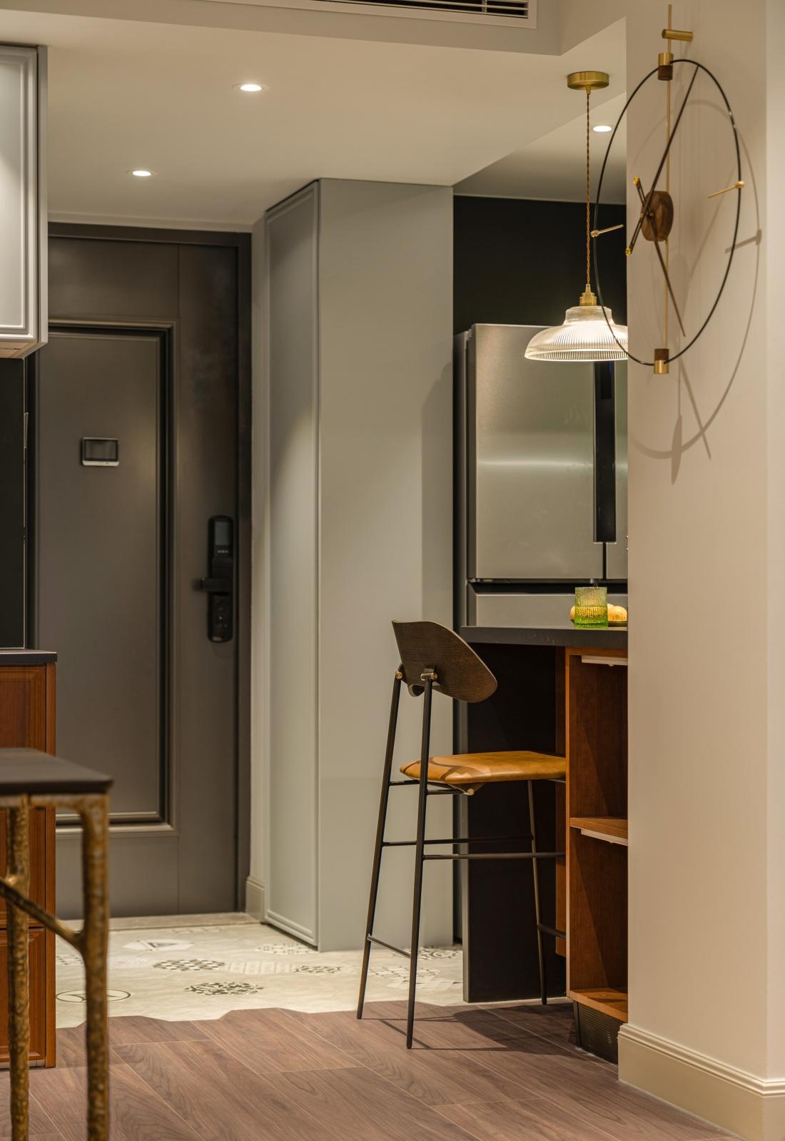 LDK 轻复古平层设计，浪漫与火热共存-4