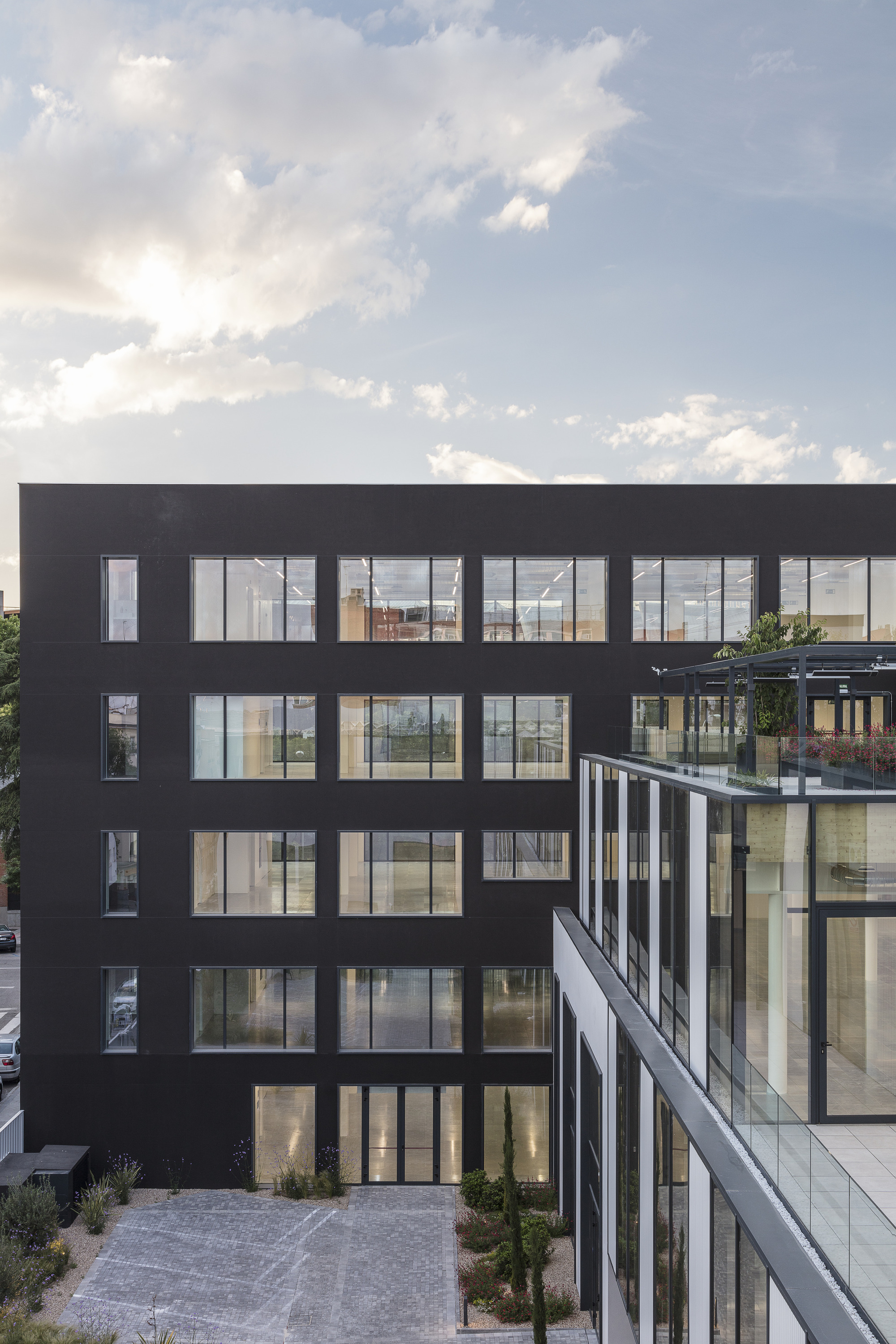 Ancora 40 办公大楼丨西班牙马德里丨Buckley Gray Yeoman-21