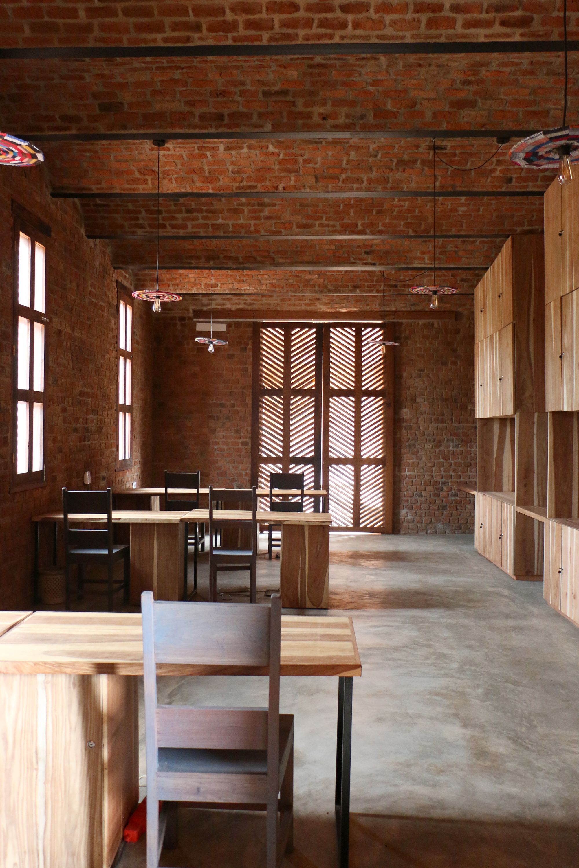 Girl Move Academy / ROOTSTUDIO + Paz Braga-7