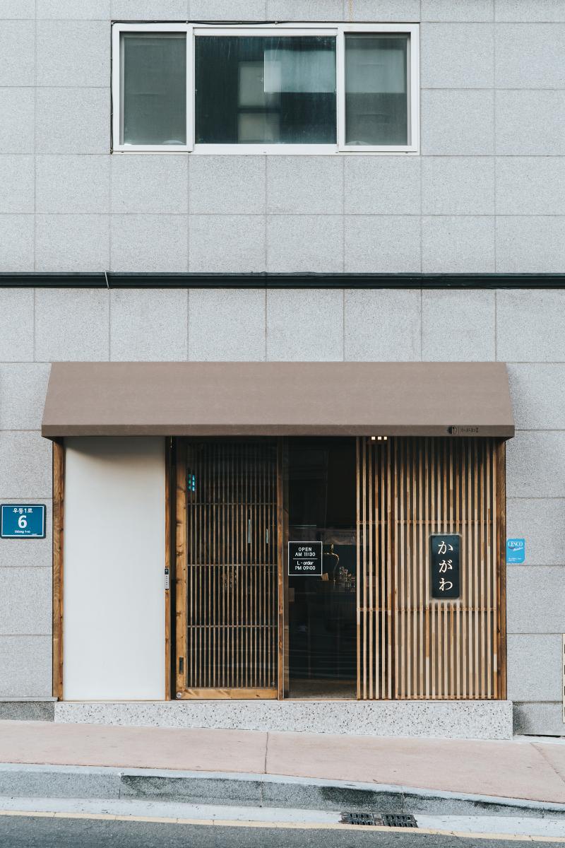 十九平米卡莱餐厅，独特双层结构提升空间利用-26